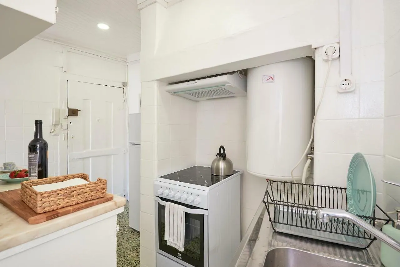 Alfama Light-Filled Apartment, By Timecooler Lisbon Apartment