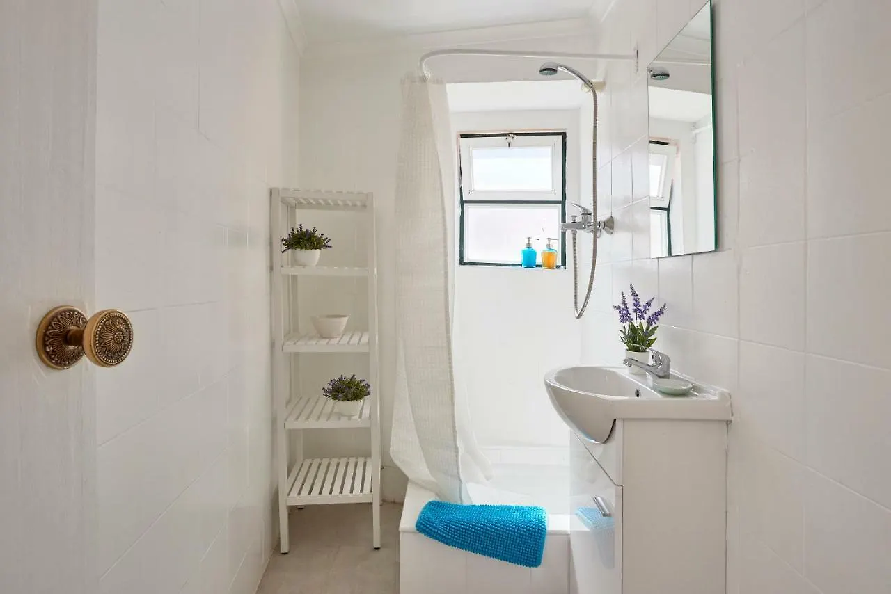 Apartment Alfama Light-Filled Apartment, By Timecooler Lisbon