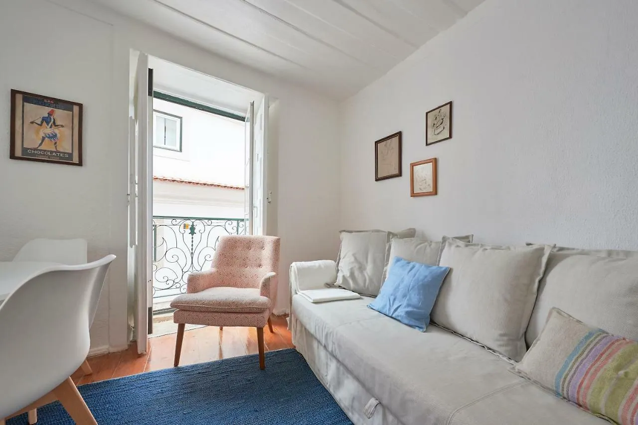 Apartment Alfama Light-Filled Apartment, By Timecooler Lisbon Portugal